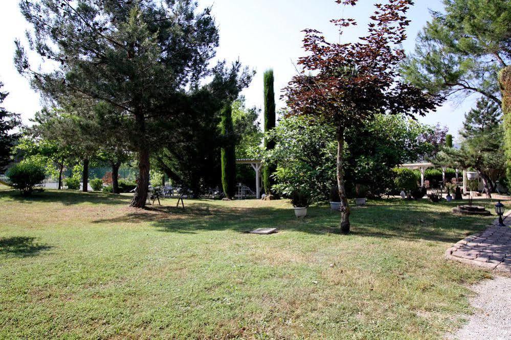 Auberge Des Pins Tourrettes Exterior foto